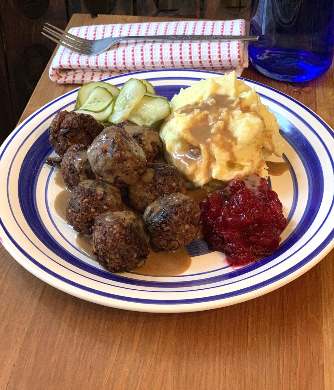 Vegan Swedish Meatballs - Sunny Gandara